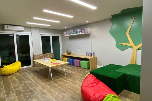 Imagem Imóvel com 3 Quartos à Venda, em Menino Deus - Porto Alegre Imagem Imóvel com 3 Quartos à Venda, em Menino Deus - Porto Alegre