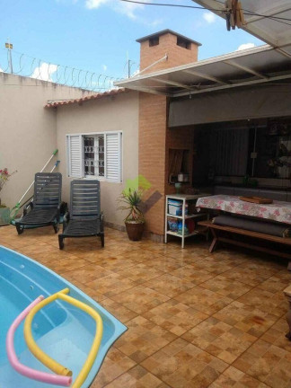 Imagem Casa com 3 Quartos à Venda, 244 m² em Jardim Grajaú - Lençóis Paulista