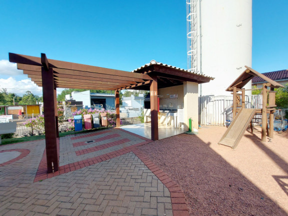 Imagem Casa com 2 Quartos à Venda, 57 m²