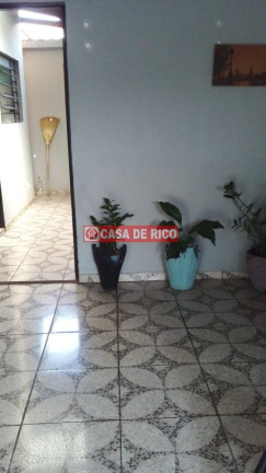 Imagem Casa com 2 Quartos à Venda, 90 m² em Conjunto Habitacional Violim - Londrina