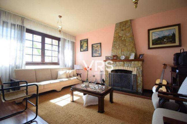 Imagem Casa com 5 Quartos à Venda, 203 m² em Agriões - Teresópolis Imagem Casa com 5 Quartos à Venda, 203 m² em Agriões - Teresópolis
