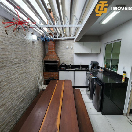 Imagem Sobrado com 2 Quartos à Venda, 82 m² em Centro - Camboriú