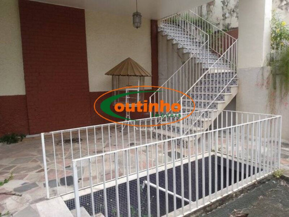 Imagem Casa com 3 Quartos à Venda, 500 m² em Grajaú - Rio De Janeiro