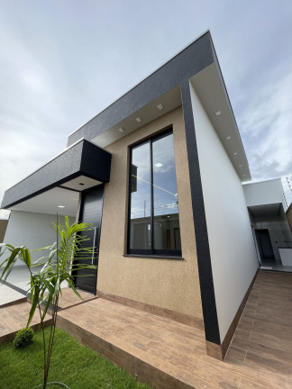 Casa com 3 Quartos à Venda, 187 m² em Residencial Laurentino Martins - Goianésia