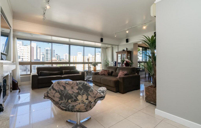 Imagem Apartamento com 3 Quartos à Venda, 183 m² em Bela Vista - Porto Alegre