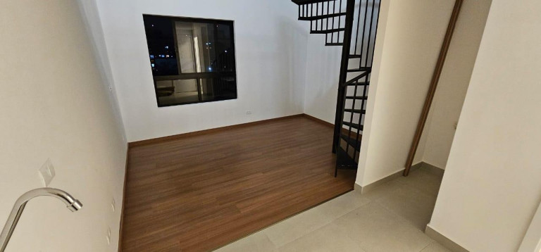 Imagem Imóvel com 1 Quarto à Venda, 35 m² em Portão - Curitiba