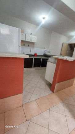 Imagem Sobrado com 4 Quartos à Venda, 253 m² em Centro - Taubaté