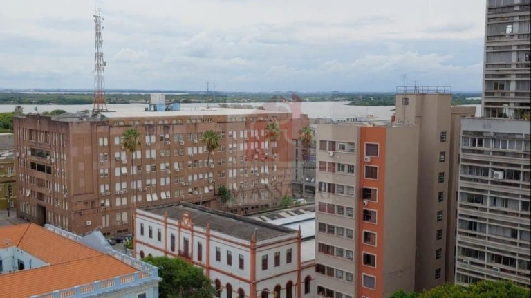 Apartamento com 1 Quarto à Venda, 32 m² em Centro - Porto Alegre