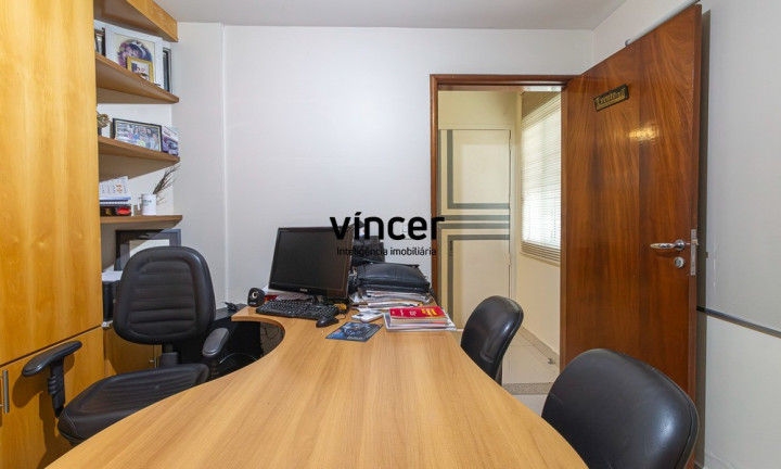 Imagem Casa com 4 Quartos à Venda, 468 m² em Jardim América - Goiânia Imagem Casa com 4 Quartos à Venda, 468 m² em Jardim América - Goiânia