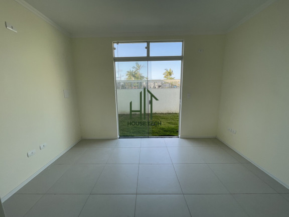 Imagem Casa com 3 Quartos à Venda, 90 m² em Barra Do Saí - Itapoá