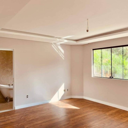 Imagem Casa com 4 Quartos à Venda,  em Conego - Nova Friburgo