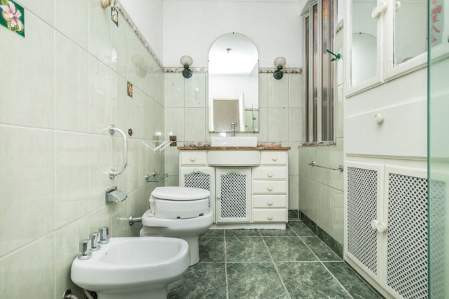 Imagem Imóvel com 3 Quartos à Venda, 123 m² em Azenha - Porto Alegre Imagem Imóvel com 3 Quartos à Venda, 123 m² em Azenha - Porto Alegre