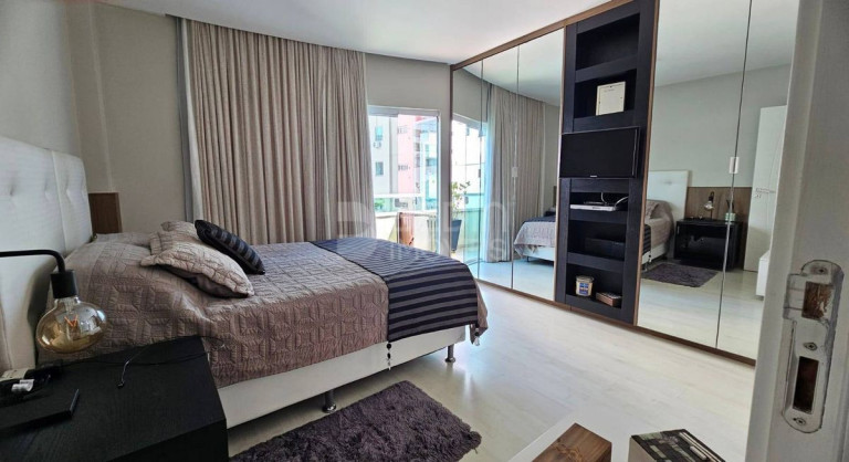 Imagem Apartamento com 3 Quartos à Venda, 177 m² em Centro - Balneário Camboriú