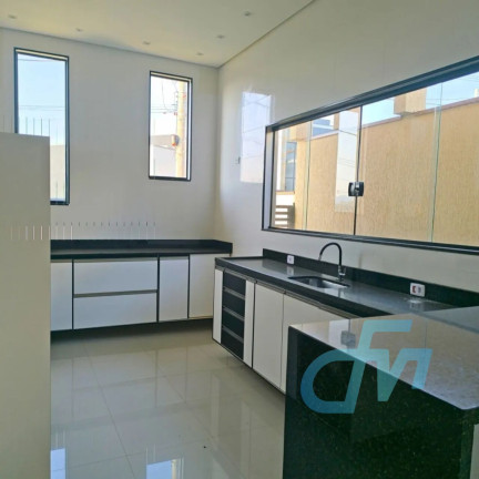 Imagem Casa com 3 Quartos à Venda, 209 m² em Cézar De Souza - Mogi Das Cruzes Imagem Casa com 3 Quartos à Venda, 209 m² em Cézar De Souza - Mogi Das Cruzes