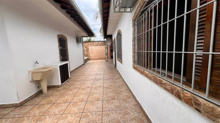 Imagem Casa com 3 Quartos à Venda, em Caiçara - Praia Grande Imagem Casa com 3 Quartos à Venda, em Caiçara - Praia Grande