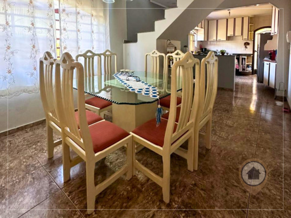 Casa com 3 Quartos à Venda, 240 m² em Parque Continental I - Guarulhos