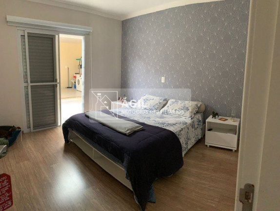 Imagem Casa com 3 Quartos à Venda, 250 m² em Jardim Das Indústrias - São José Dos Campos