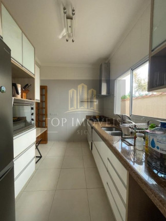 Imagem Casa com 3 Quartos à Venda, 400 m² em Vila Branca - Jacareí Imagem Casa com 3 Quartos à Venda, 400 m² em Vila Branca - Jacareí