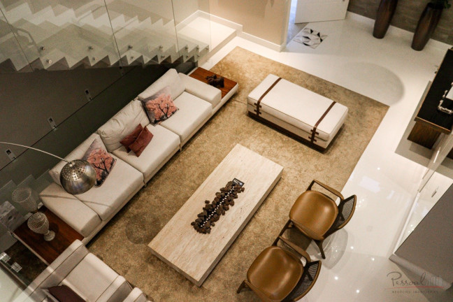 Imagem Casa com 4 Quartos à Venda, 450 m² em Jurerê - Florianópolis Imagem Casa com 4 Quartos à Venda, 450 m² em Jurerê - Florianópolis