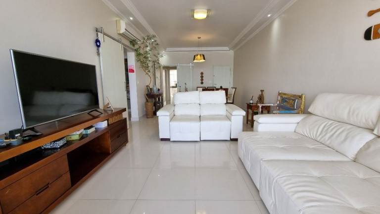 Imagem Apartamento com 3 Quartos à Venda, 188 m² em Pitangueiras - Guarujá Imagem Apartamento com 3 Quartos à Venda, 188 m² em Pitangueiras - Guarujá