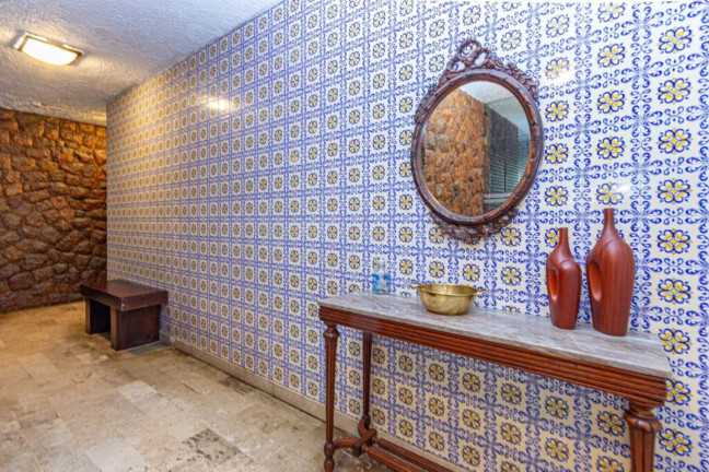 Imagem Imóvel com 2 Quartos à Venda, 90 m² em Copacabana - Rio De Janeiro Imagem Imóvel com 2 Quartos à Venda, 90 m² em Copacabana - Rio De Janeiro