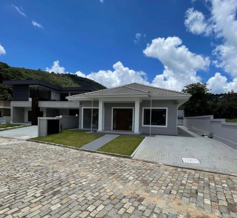 Imagem Casa com 3 Quartos à Venda, 350 m² em Green Valleiy - Teresópolis