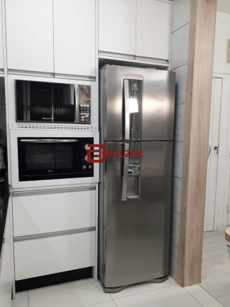 Imagem Apartamento com 3 Quartos à Venda, 76 m² em Centro - Florianópolis Imagem Apartamento com 3 Quartos à Venda, 76 m² em Centro - Florianópolis