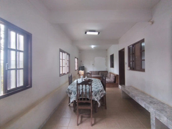 Imagem Casa com 6 Quartos à Venda, 196 m² em Setiba - Guarapari Imagem Casa com 6 Quartos à Venda, 196 m² em Setiba - Guarapari
