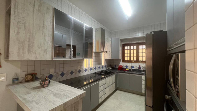 Imagem Sobrado com 3 Quartos à Venda, 260 m² em Boqueirão - Santos Imagem Sobrado com 3 Quartos à Venda, 260 m² em Boqueirão - Santos