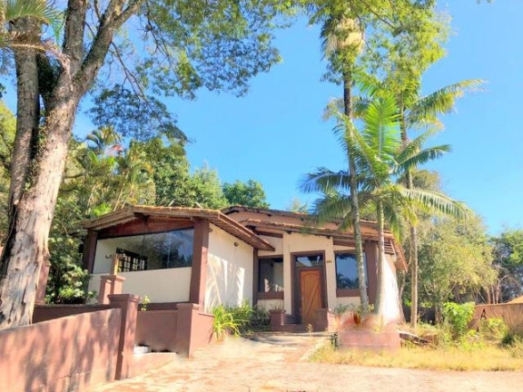 Casa com 3 Quartos à Venda, 210 m² em Vila Santo Antônio - Cotia