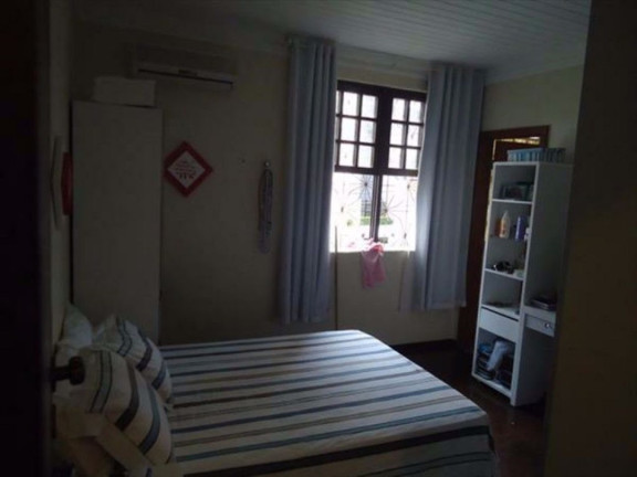 Imagem Casa com 7 Quartos à Venda, 400 m² em Jardim Apipema - Salvador Imagem Casa com 7 Quartos à Venda, 400 m² em Jardim Apipema - Salvador