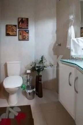 Imagem Imóvel com 2 Quartos à Venda, 130 m² em Cristo Redentor - Porto Alegre Imagem Imóvel com 2 Quartos à Venda, 130 m² em Cristo Redentor - Porto Alegre