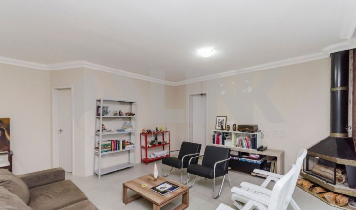 Imagem Imóvel com 3 Quartos à Venda, 163 m² em Jardim Itu - Porto Alegre Imagem Imóvel com 3 Quartos à Venda, 163 m² em Jardim Itu - Porto Alegre