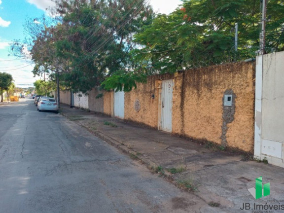 Casa com 2 Quartos à Venda, 65 m² em Todos Os Santos - Montes Claros