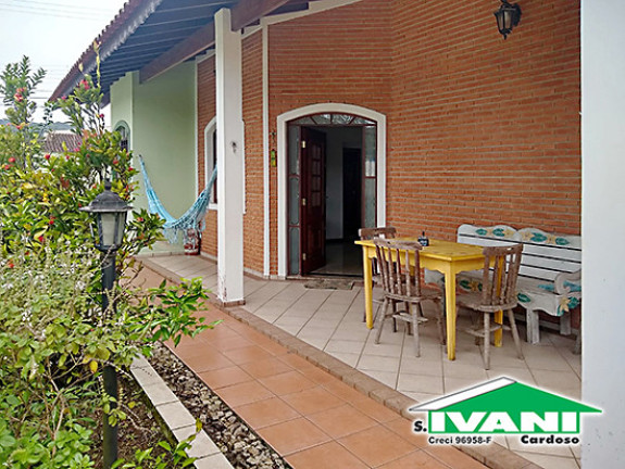 Casa com 3 Quartos para Temporada, 100 m² em Itaguá - Ubatuba