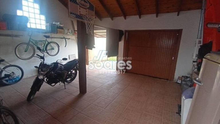Imagem Sobrado com 3 Quartos à Venda, 228 m² em Laranjal - Pelotas