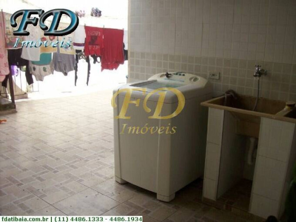Imagem Casa com 3 Quartos à Venda, 250 m² em Terra Preta - Mairiporã Imagem Casa com 3 Quartos à Venda, 250 m² em Terra Preta - Mairiporã