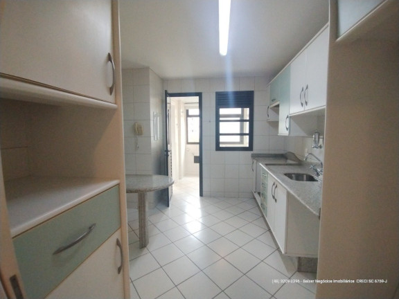 Imagem Apartamento com 3 Quartos à Venda, 151 m² em Centro - Florianópolis