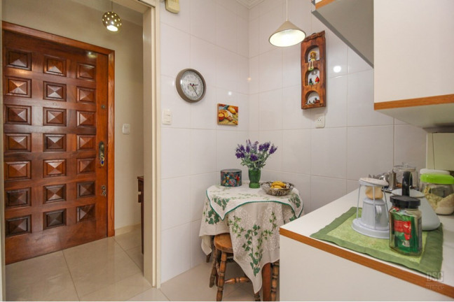 Imagem Imóvel com 3 Quartos à Venda, 79 m² em Cristal - Porto Alegre