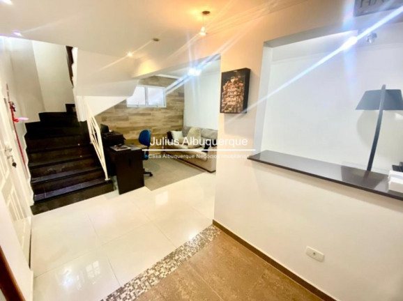 Imagem Casa de Condomínio com 3 Quartos à Venda, 467 m² em Granja Viana - Granja Viana