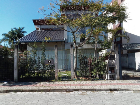 Imagem Casa com 3 Quartos à Venda, 184 m² em Bombas - Bombinhas