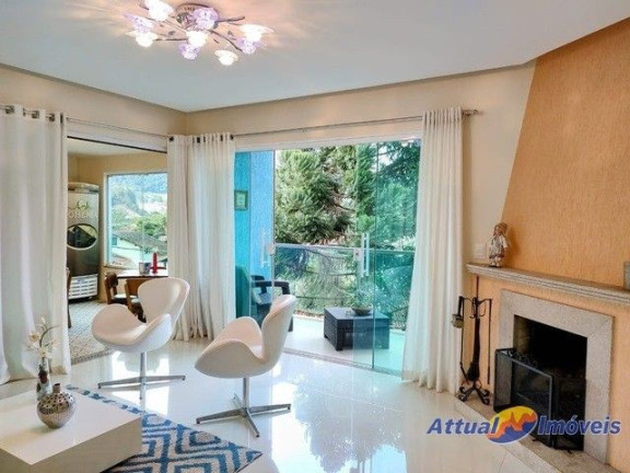 Imagem Casa com 3 Quartos à Venda, 262 m² em Vargem Grande - Teresópolis Imagem Casa com 3 Quartos à Venda, 262 m² em Vargem Grande - Teresópolis