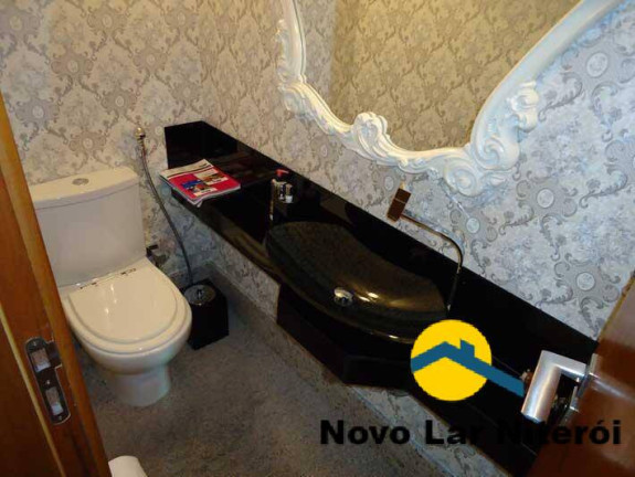 Imagem Apartamento com 4 Quartos à Venda, 226 m² em Charitas - Niterói