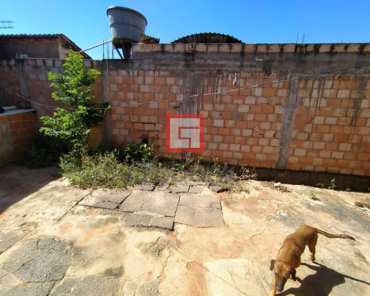 Imagem Casa com 2 Quartos à Venda, 170 m² em Alto São João - Montes Claros