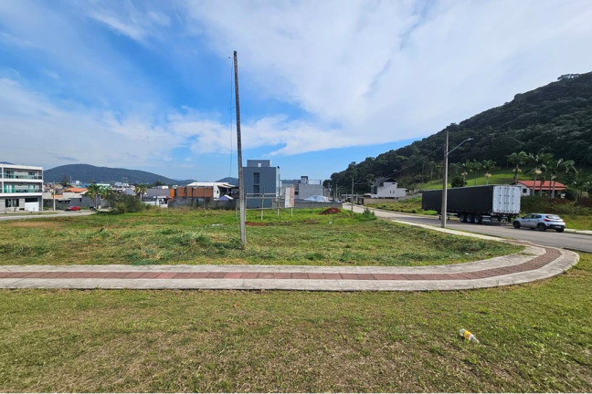 Imagem Terreno à Venda, em Barra - Balneário Camboriú Imagem Terreno à Venda, em Barra - Balneário Camboriú