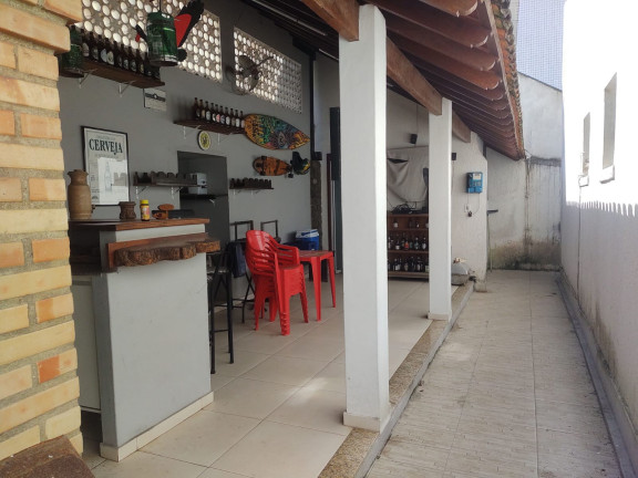 Imagem Imóvel com 3 Quartos para Alugar, 248 m² em Centro - Araruama