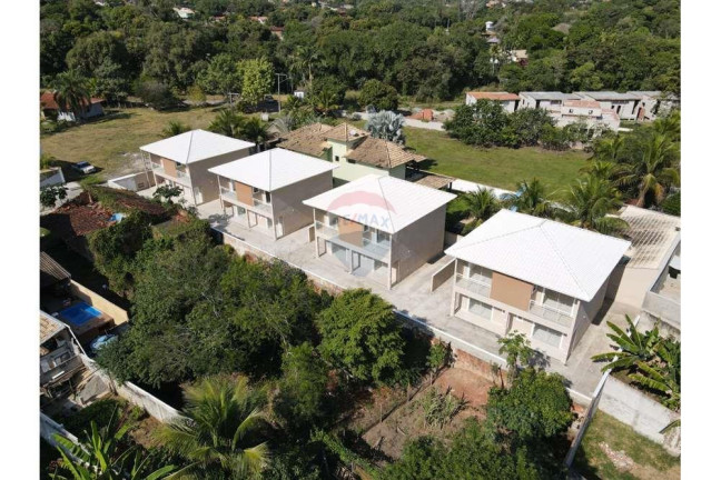 Imagem Casa de Condomínio com 2 Quartos à Venda, 74 m² em Centro - Maricá