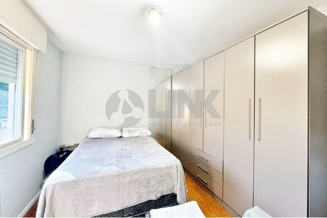 Imagem Apartamento com 2 Quartos à Venda, 74 m² em Jardim Botânico - Porto Alegre