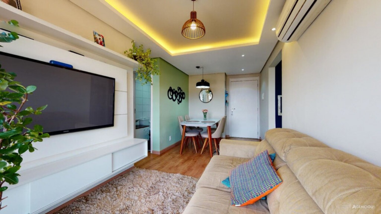 Imagem Imóvel com 2 Quartos à Venda, 56 m² em Cavalhada - Porto Alegre