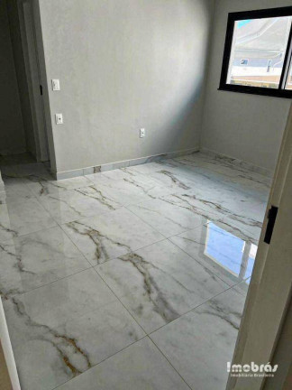 Imagem Casa com 4 Quartos à Venda, 220 m² em Cidade Alpha - Eusébio Imagem Casa com 4 Quartos à Venda, 220 m² em Cidade Alpha - Eusébio
